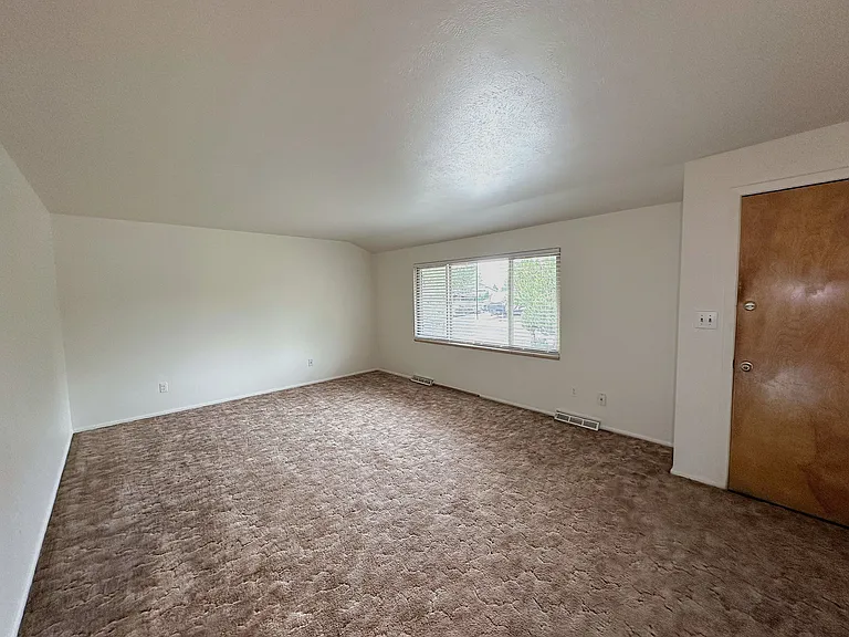 12576 W 7th Ave — Photo 4