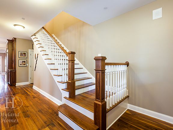 3rd image of 117 Walker Ave