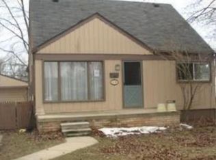 32301 Donnelly St, Garden City, MI 48135
