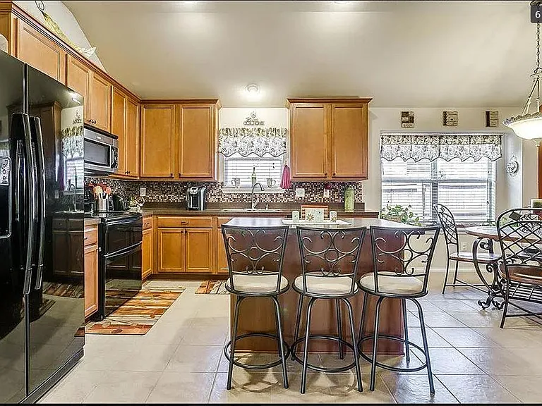6300 Spring Ranch Dr — Photo 6