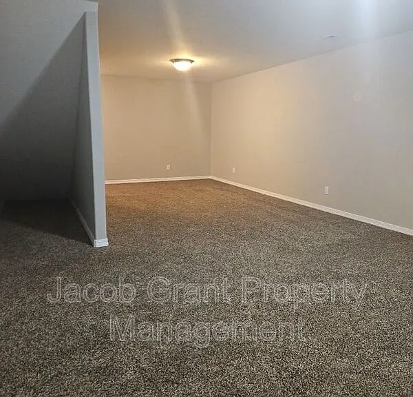 2825 N Sunlight Dr — Photo 14
