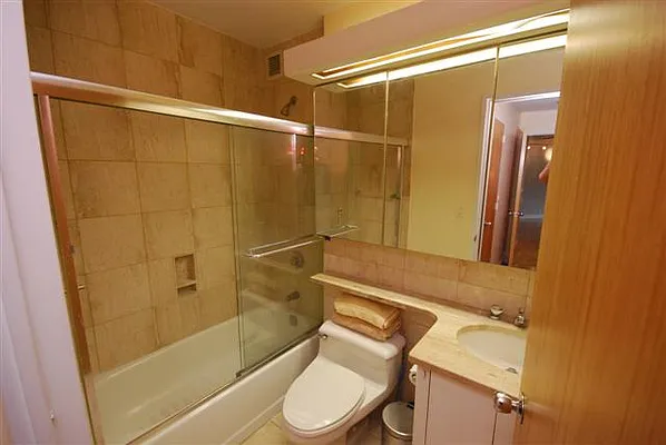 Rented by Yoram Adin, LREB | media 24