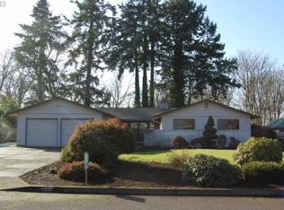 635 NW Baker Dr, Canby, OR 97013