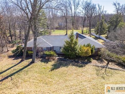 377 New Dover Rd, Colonia, NJ, 07067