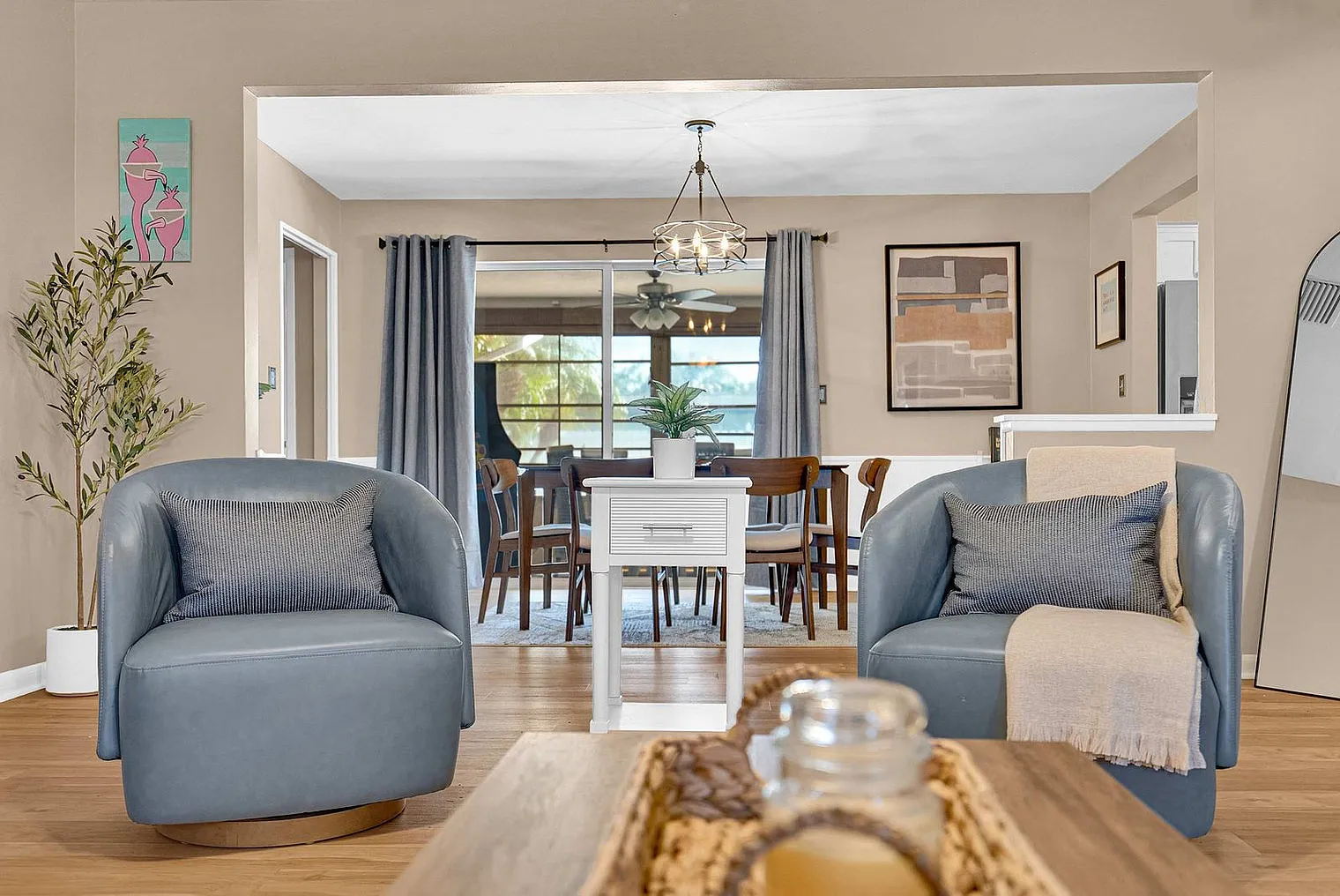 4 bed, 3.0 bath, 1646 sqft, $6,658 — Photo 1