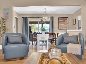 897 Imperial Dr, Largo, FL