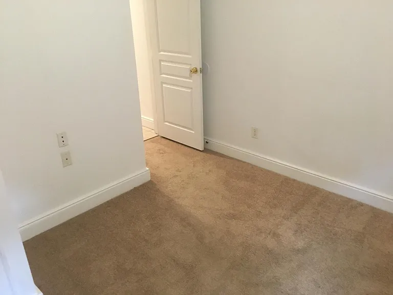 823 Bowe St #A — Photo 8