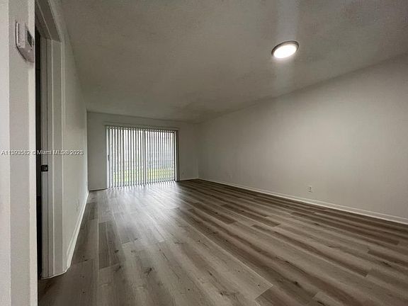 4th image of 3541 Inverrary Dr APT 205