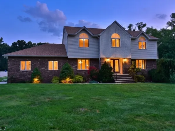 13 Bryan Ct, Wayne Twp., NJ 07470
