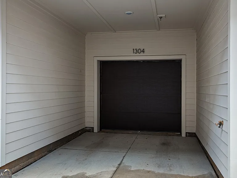 230 New St #1304 — Photo 21