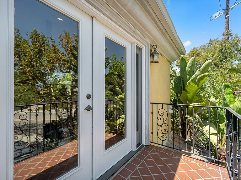 8302 S Sepulveda Blvd — Photo 15