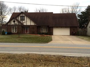 3156 W Seminole St, Springfield, MO 65807