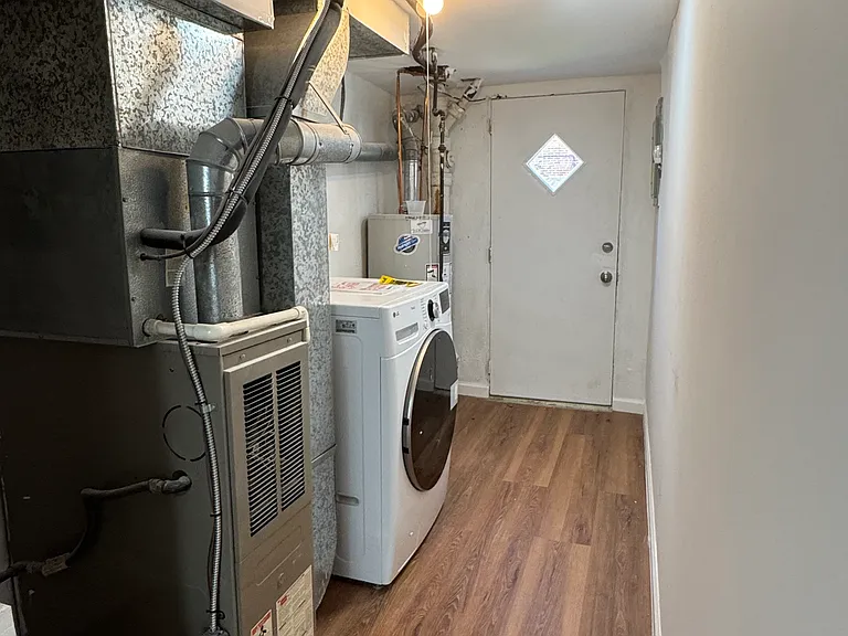 7112 Bustleton Ave — Photo 11