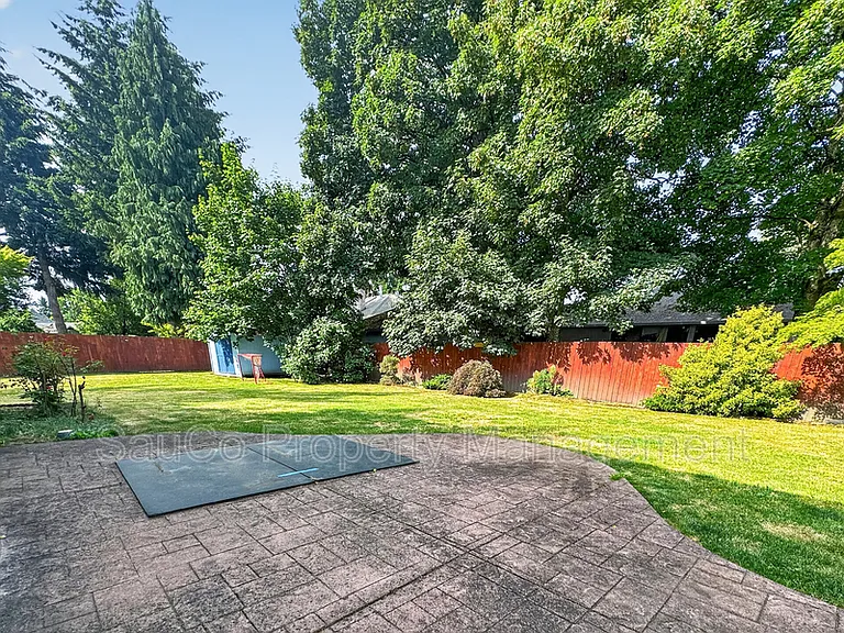 1587 NE 57th Ave — Photo 26