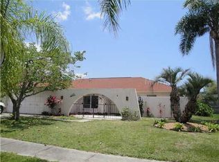 6551 Waterford Cir, Sarasota, FL 34238