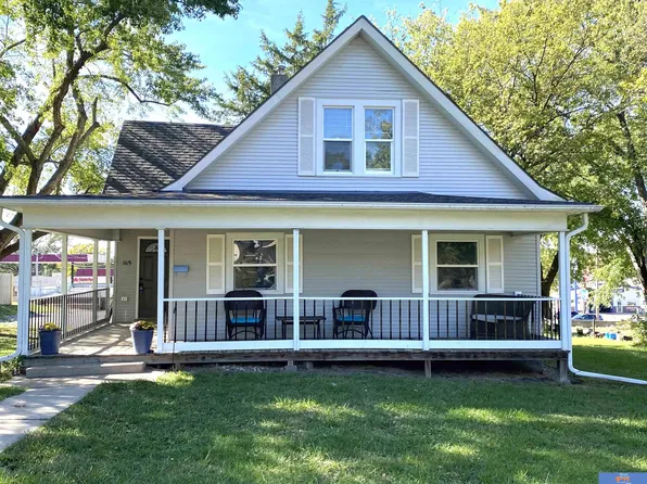 1115 N 7th St, Beatrice, NE 68310