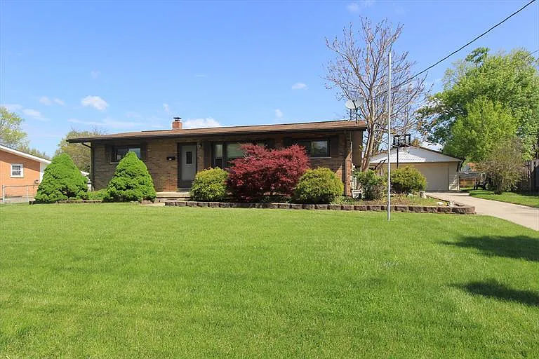 822 Sando Dr photo 1