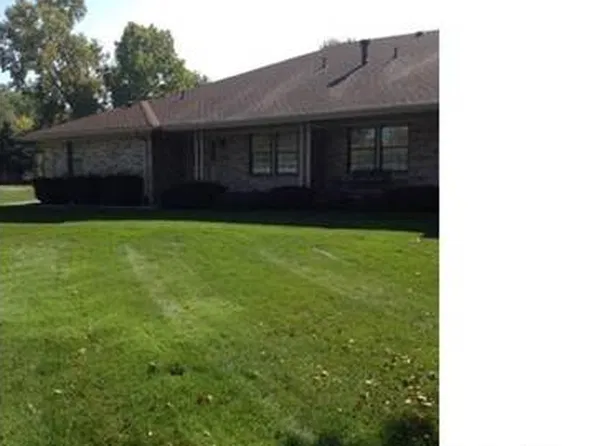 33534 Meldrum St, Chesterfield, MI 48047