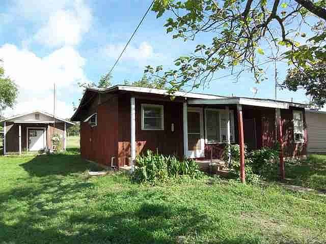 1st image of 313 Pebble Dr