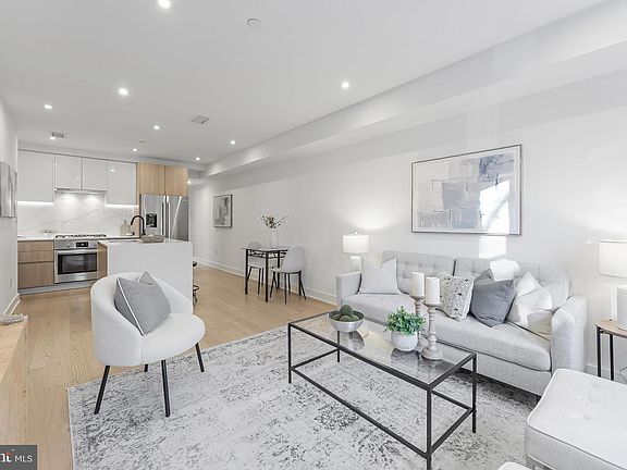 5th image of 4017 Davis Pl NW #6