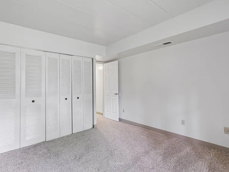 Forest Apartments — Photo 14