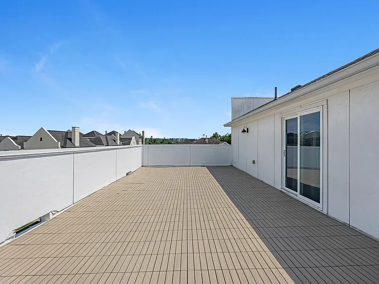 5802 Kansas St — Photo 32