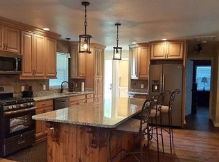 6100 Ridge Rd, Ocean Springs, MS 39564