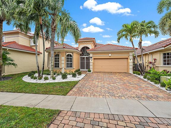 2nd image of 7133 Veneto Drive