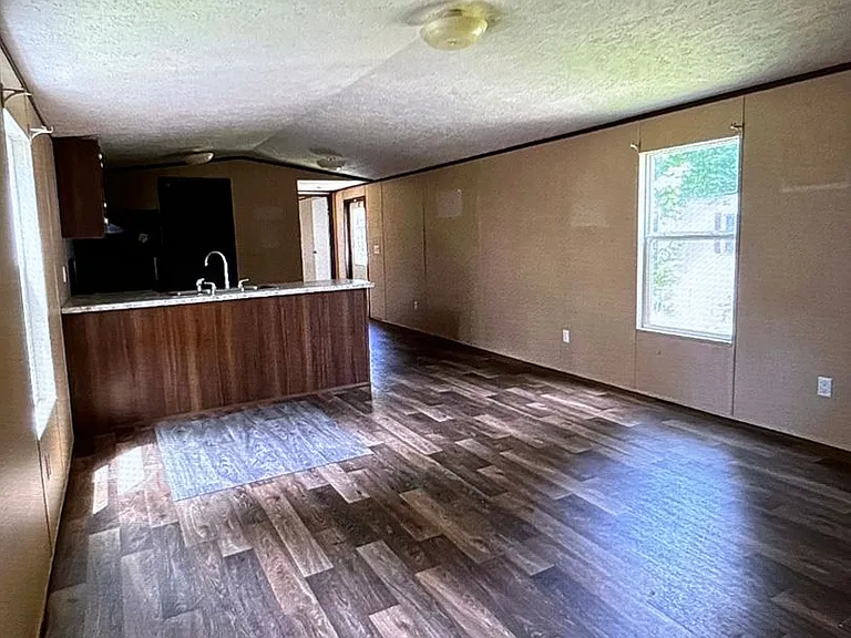 13464 Hammack Rd — Photo 1