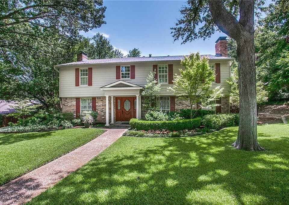 1st image of 303 Stonebridge Dr