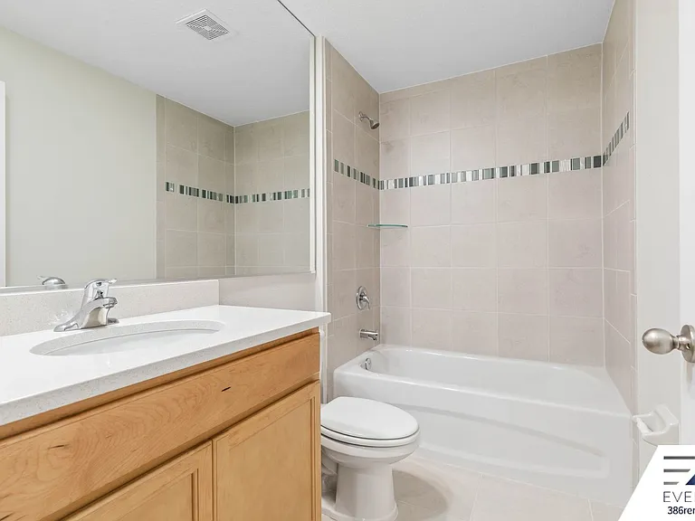 24 Untermeyer Pl #B — Photo 22