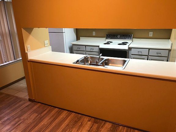 4th image of 2301 W Michigan Ave APT 15