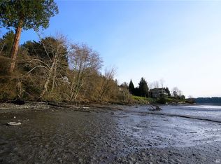 21755 Seacrest Ave NE, Poulsbo, WA 98370