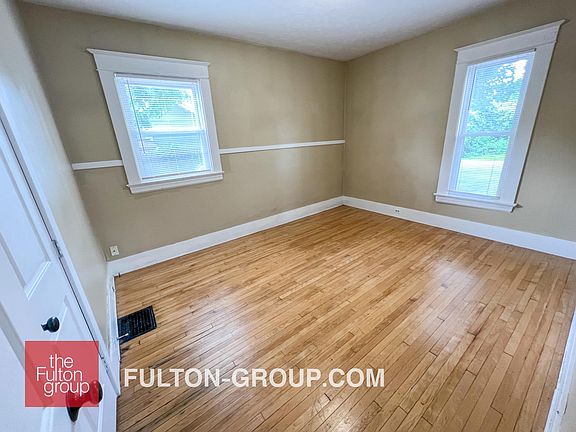 4th image of 123 Dwight Ave SE #1