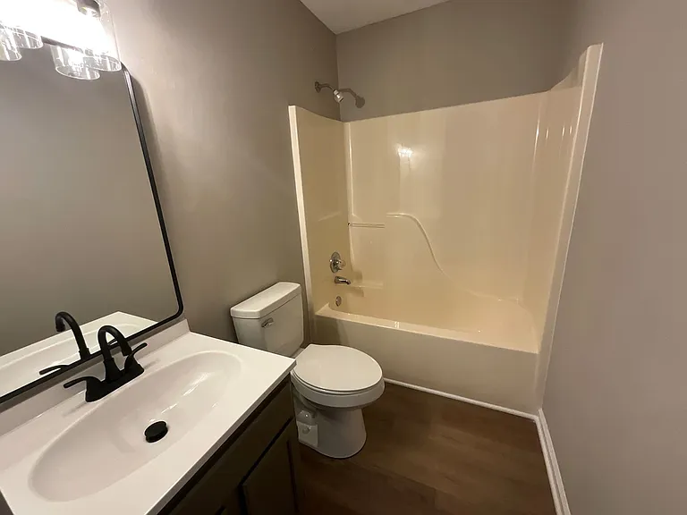 2711 Ingleside Dr — Photo 18