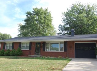 315 Hillside Ln, Bloomington, IL