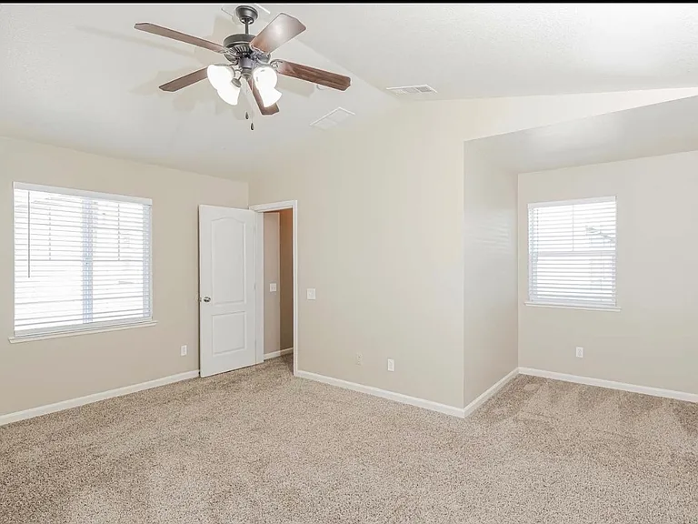 2742 Cobbler St — Photo 6