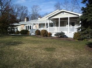 9 Sammys Beach Rd, East Hampton, NY 11937