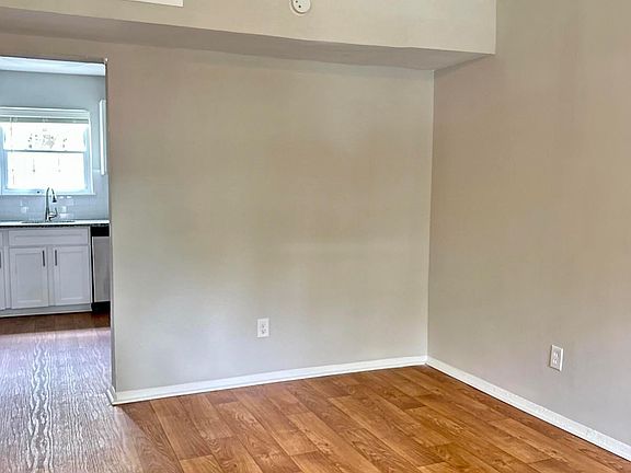 3rd image of 400 Winston St #339