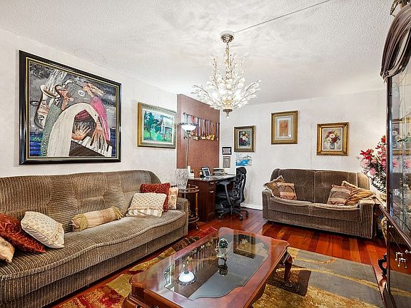 2nd image of 100 W 93rd St APT 3G