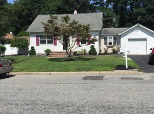 471 16th Ave, Brick, NJ 08724