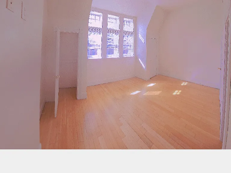 18 E Preston St #5 — Photo 1