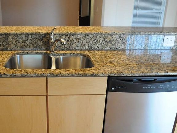 4th image of 2300 S Central Ave APT 6