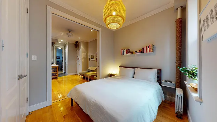 Rented by Bond New York | media 6
