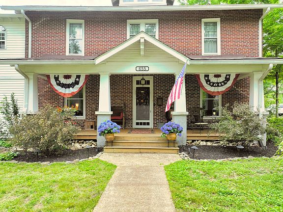 5th image of 655 E Main St