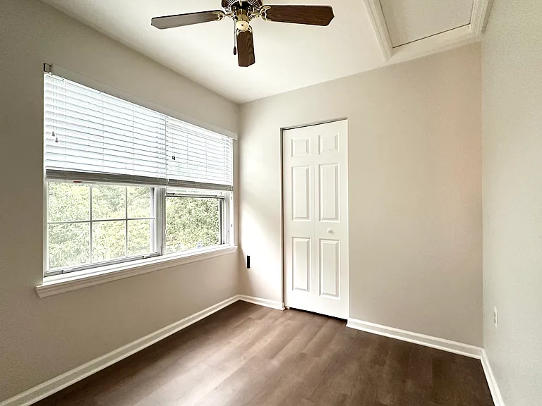 5700 Medallion Ct — Photo 25
