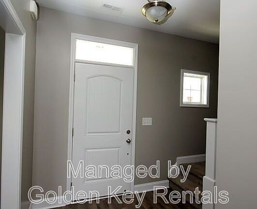 2nd image of 403 Willow Pond Dr