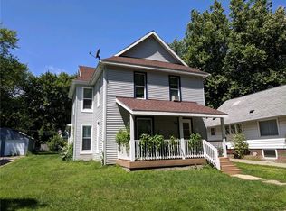 914 40th St, Des Moines, IA 50312