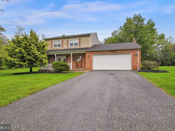 3180 W Canal Rd, Dover, PA 17315