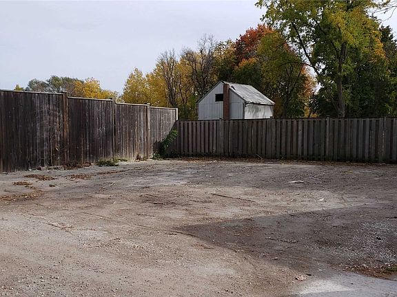 3rd image of 10873 Kennedy Rd